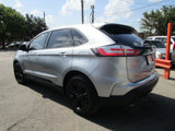Used 2020 Ford Edge SE image 4