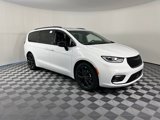 New 2026 Chrysler Pacifica Limited image 2