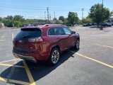 Used 2019 Jeep Cherokee Overland w/ Technology Group image 5