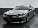 Used 2020 Toyota Camry LE image 3