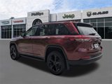 Used 2024 Jeep Grand Cherokee Altitude image 5