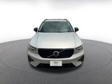 Used 2024 Volvo XC40 B5 Core image 4
