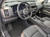 New 2025 Nissan Pathfinder Platinum image 3