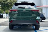 Used 2024 Toyota Highlander LE image 5
