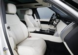New 2025 Land Rover Range Rover Long Wheelbase SE image 3