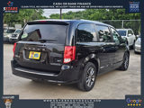 Used 2017 Dodge Grand Caravan SXT image 2