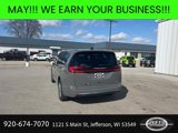 Used 2023 Chrysler Pacifica Touring-L image 5
