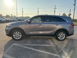 Used 2020 Kia Sorento LX image 4