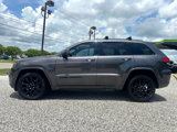 Used 2019 Jeep Grand Cherokee Altitude image 2