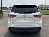 Used 2015 Toyota Highlander XLE image 6