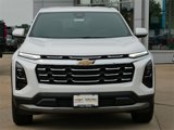 New 2026 Chevrolet Equinox LT image 2