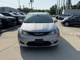 Used 2018 Chrysler Pacifica Touring-L image 3
