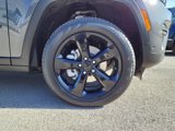 New 2025 Jeep Grand Cherokee Limited w/ Luxury Tech Group II image 4