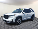 Used 2025 Honda Pilot Elite image 3