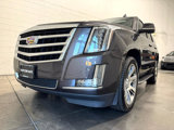 Used 2015 Cadillac Escalade Luxury image 3