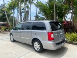Used 2014 Chrysler Town & Country Touring image 6