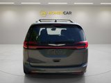 Used 2021 Chrysler Pacifica Touring image 6