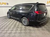 Used 2023 Chrysler Pacifica Limited image 5
