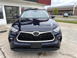Used 2020 Toyota Highlander XLE image 2