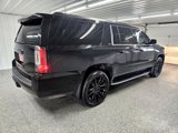 Used 2020 GMC Yukon XL SLT image 2
