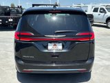 Used 2024 Chrysler Pacifica Touring-L image 6