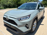 Used 2020 Toyota RAV4 XLE Premium image 2