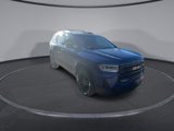 Used 2023 GMC Acadia SLE w/ Driver Convenience Package image 2