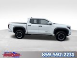 Used 2024 Toyota Tacoma TRD Off-Road image 4