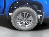 New 2025 Nissan Frontier SV image 2