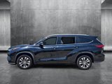 Used 2022 Toyota Highlander XLE image 2