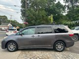 Used 2018 Toyota Sienna XLE image 3