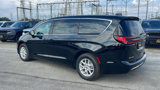 New 2025 Chrysler Pacifica Select image 4