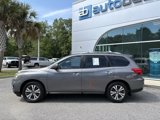 Used 2017 Nissan Pathfinder SL image 2