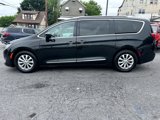 Used 2018 Chrysler Pacifica Touring-L Plus image 6