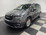 Used 2023 Chrysler Pacifica Touring-L image 1