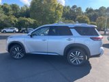 New 2025 Nissan Pathfinder Platinum image 5