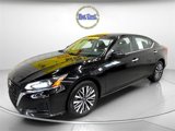 Used 2023 Nissan Altima 2.5 SV w/ SV Premium Package image 3