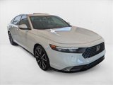 Used 2023 Honda Accord Touring image 3