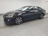 Used 2020 Nissan Altima 2.5 SR image 2