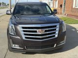 Used 2017 Cadillac Escalade Luxury image 3