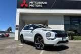 New 2025 Mitsubishi Outlander SE image 2