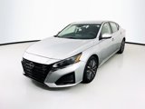 Used 2023 Nissan Altima 2.5 SV image 3