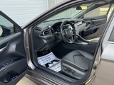 Used 2020 Toyota Camry SE image 2