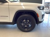 New 2025 Jeep Grand Cherokee Altitude image 3