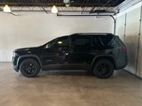 Used 2021 GMC Acadia AT4 w/ Technology Package image 2