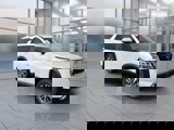 New 2025 Nissan Pathfinder SL image 2