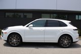 Used 2024 Porsche Cayenne image 2