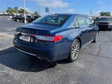 Used 2017 Lincoln Continental Select w/ Technology Package image 3