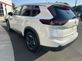 Used 2024 Nissan Rogue SV image 6