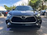 Used 2023 Toyota Highlander LE image 2